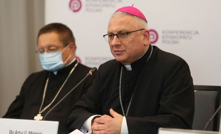 Zakażenie potwierdzono m.in. u bpa Artura Mizińskiego, sekretarza generalnego Konferencji Episkopatu