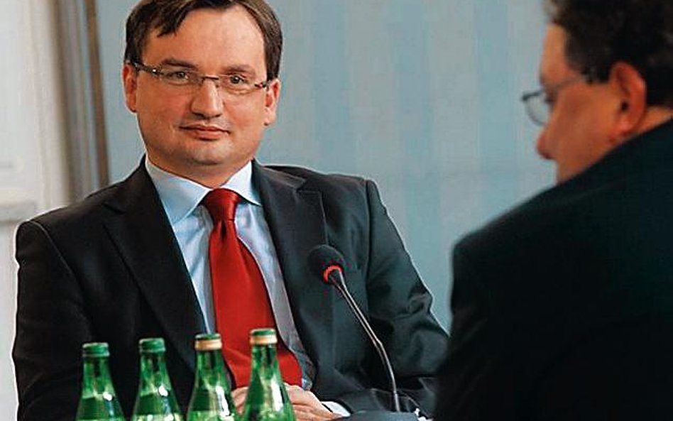 Konfrontacja Zbigniewa Ziobry i Jaromira Netzla odbyła się z powodu rozbieżności w poprzednich zezna