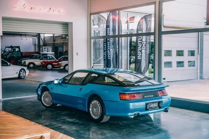 Renault Alpine A610 powstawał na początku lat 90. O dziwo nie odniósł wtedy sukcesu i dziś jest wyso