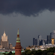 Burzowe chmury nad Moskwą