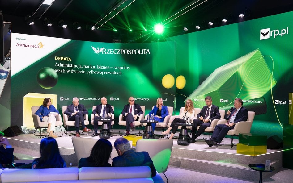 Podczas debaty rozmawiano o wyzwaniach związanych z cyfryzacją obszaru ochrony zdrowia