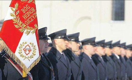 Wojsko po raporcie Millera: Poczekajmy z decyzjami personalnymi