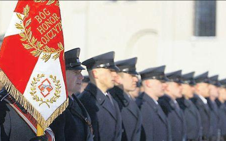 Wojsko po raporcie Millera: Poczekajmy z decyzjami personalnymi