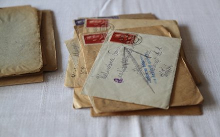 Korespondencja dzieci uratowanych z rzezi wołyńskiej. Pieskowa Skała, 1944 rok.