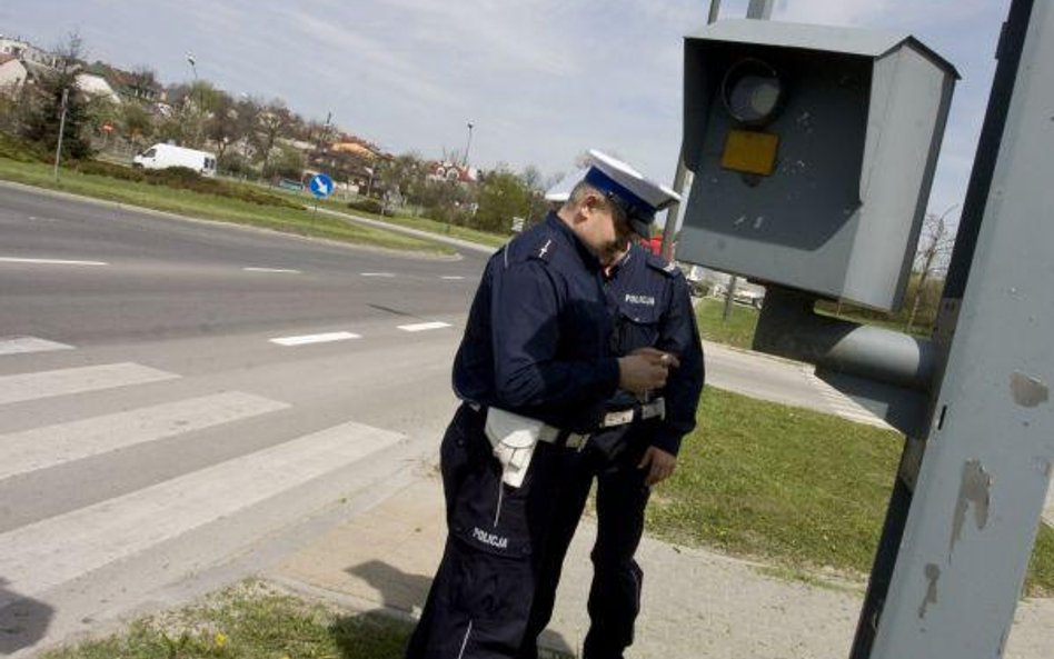 Baza informacji o sprawcy wykroczenia: Zdjęcie kierowcy i auta bezpieczne w systemie