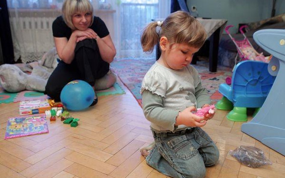 Wychowawczy tylko dla zatrudnionych
