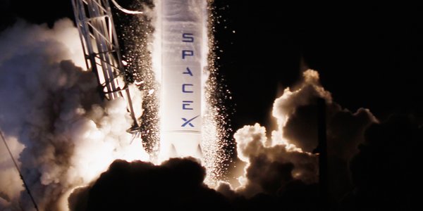 Woda zamiast paliwa rakietowego? Były inżynier SpaceX testuje przełomowe rozwiązanie