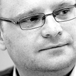 Komisja nie ucieknie od polityki
