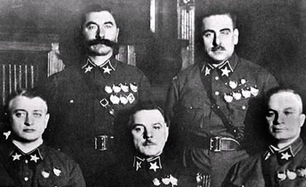 Pierwszych pięciu marszałków Związku Radzieckiego w 1935 r. Od lewej: Michaił Tuchaczewski, Siemion 