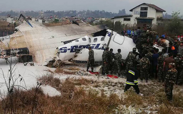 Na lotnisku w Nepalu rozbił się samolot. Wiele ofiar