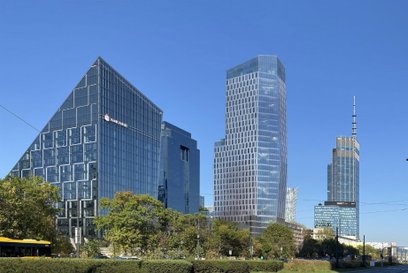 Lokalizacja nowej wieży wpisuje się w dynamicznie rozwijający się biurowo-mieszkalny charakter tej c