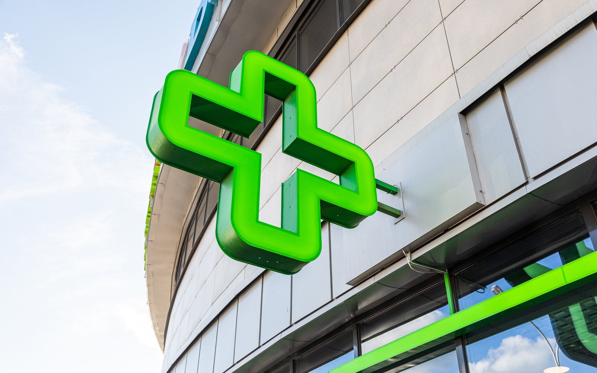 Przyspieszają prace nad zniesieniem zakazu reklamowania się aptek