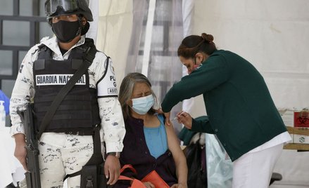 Meksyk do bogatych: Nie gromadźcie szczepionek na COVID