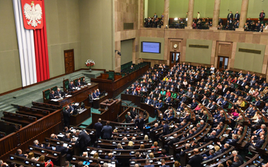 Czy z sądów znikną formularze uzasadnień wyroków? Zdecyduje Sejm