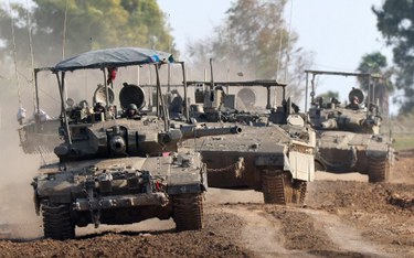 Czołgi izraelskiej armii na granicy ze Strefą Gazy