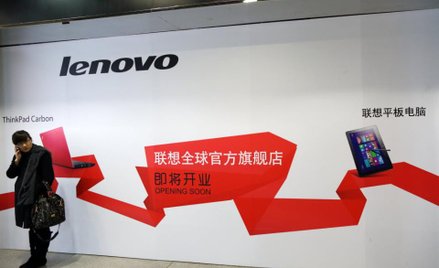 Rynek komputerów dołuje, ale Lenovo chce przejmować