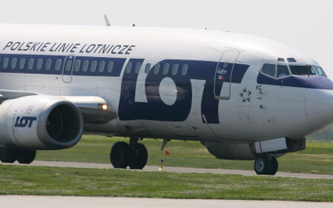 Boeing 737 w barwach PLL LOT