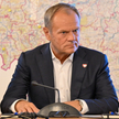 Premier Donald Tusk podczas narady sztabu kryzysowego we Wrocławiu
