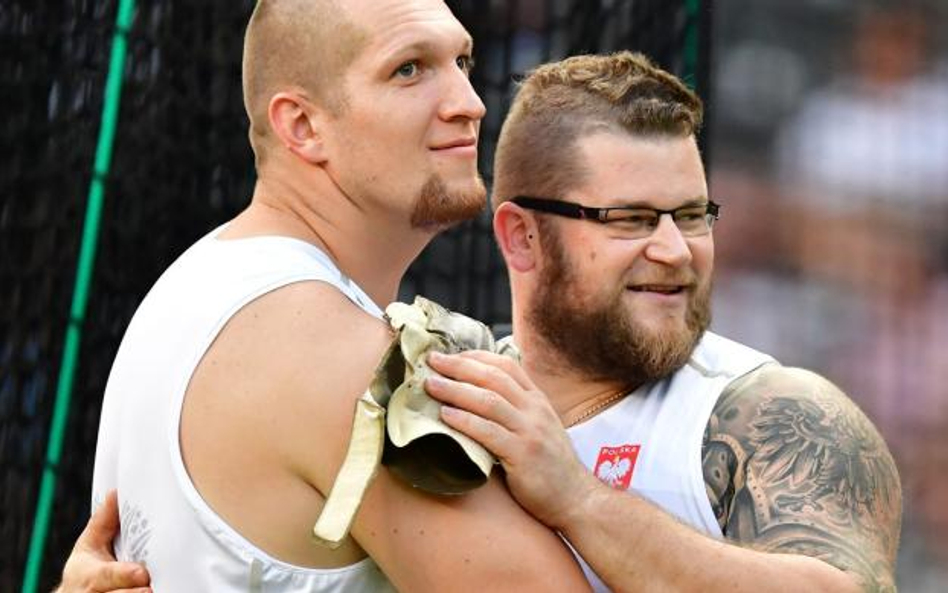 Wojciech Nowicki (z lewej) i Paweł Fajdek to faworyci męskiego konkursu rzutu młotem