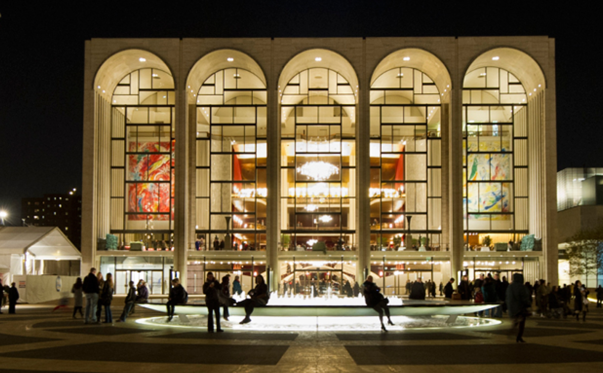 Tajemniczy Pietras oszukał nowojorską Metropolitan na 15 mln dolarów