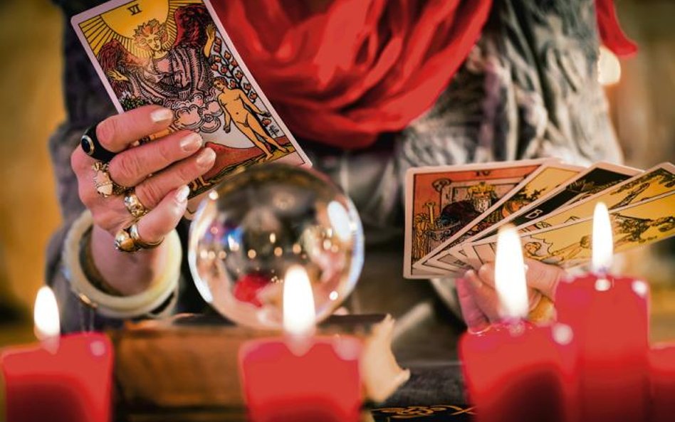 Tarot: w XVIII-wiecznych salonach przedstawiany jako mistyczna mądrość Egipcjan, dziś – 2,40 PLN za 