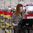 High-tech rządzi w dziale przyjęcia towaru Centrum logistycznego Amazon w Sadach pod Poznaniem