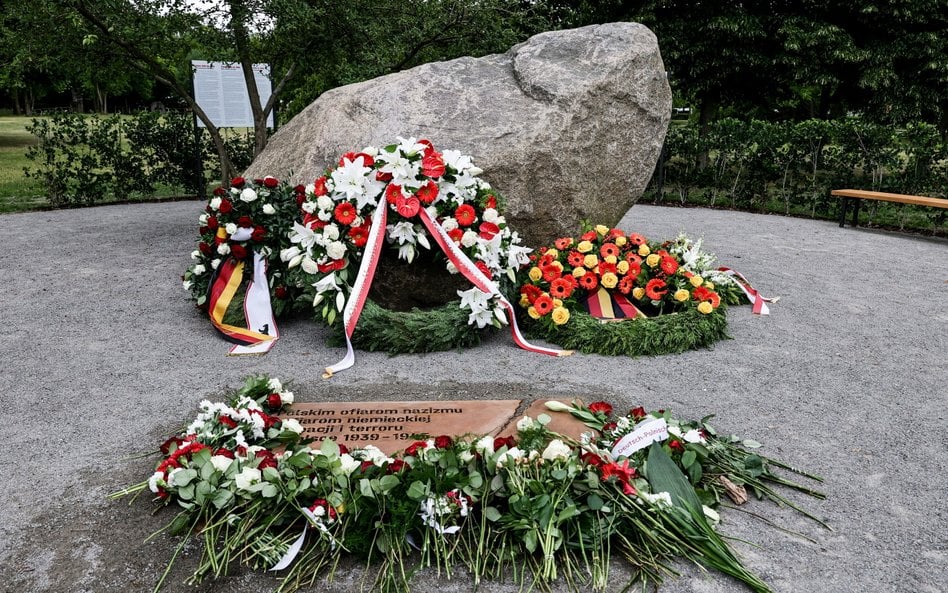 Pomnik poświęcony polskim ofiarom niemieckiej okupacji z II wojny światowej odsłonięty w Berlinie
