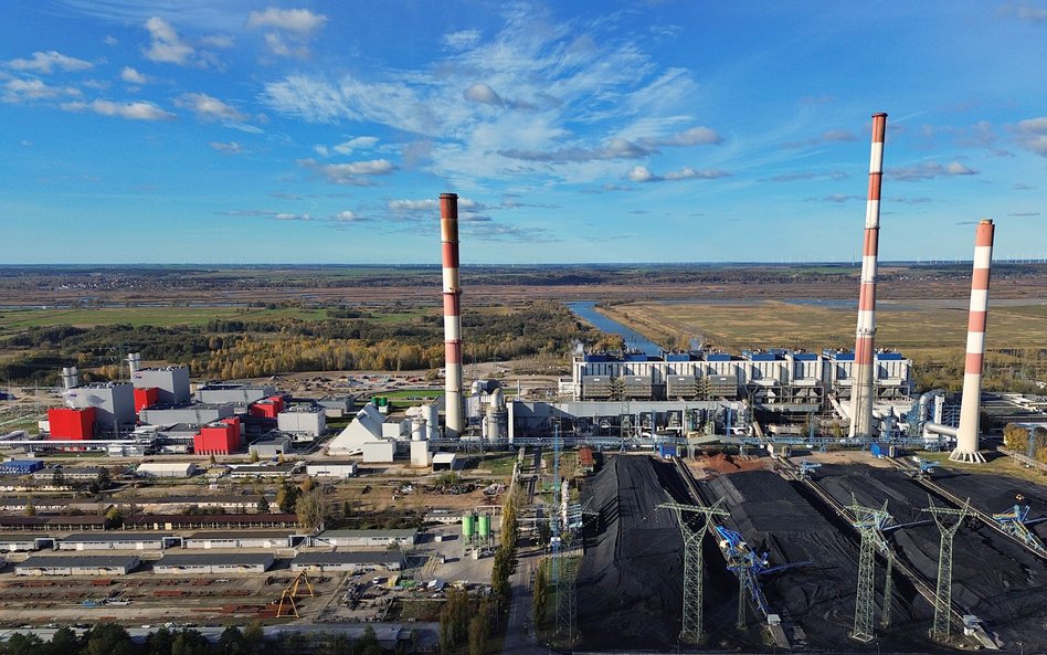 W strategii PGE zapisano 37 mld zł na budowę 10 GW mocy w elektrowniach gazowych do 2035 r.