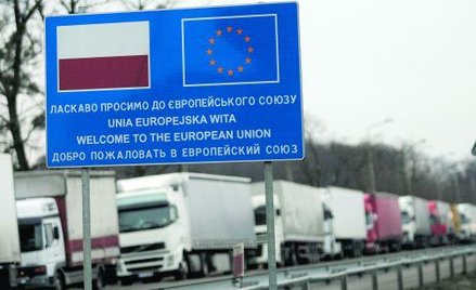 Do państw należących do strefy euro trafia ponad połowa naszego eksportu. Euro to zdecydowanie bardz