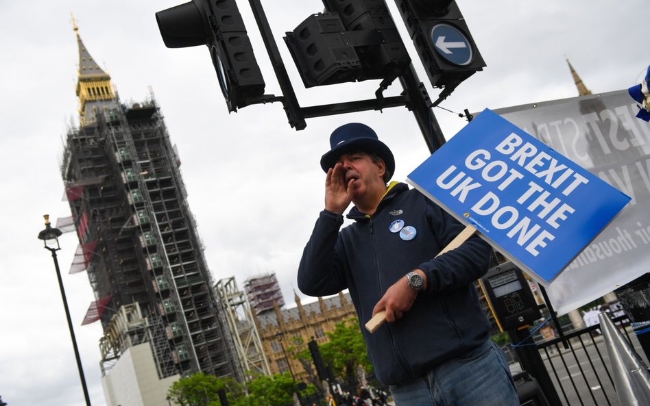 Brexit zaszkodzi brytyjskiej gospodarce bardziej od pandemii