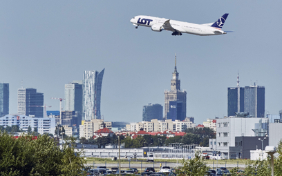 Polskie Linie Lotnicze LOT awansowały do pierwszej trójki linii najlepszych na świecie