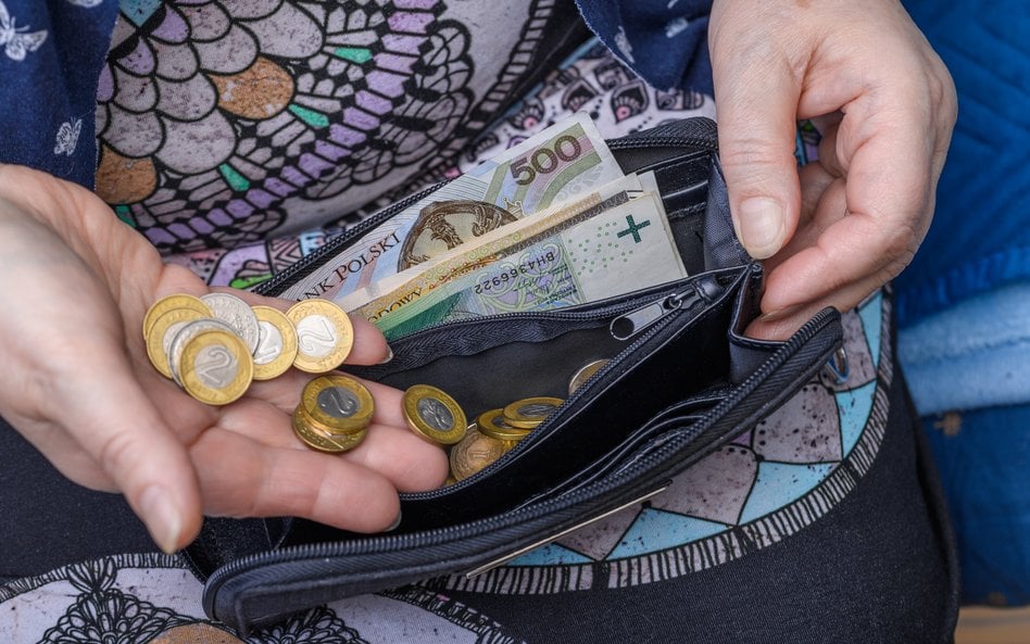 ZUS ma prawo zawiesić wcześniejszą emeryturę po przekroczeniu określonej kwoty przychodów