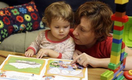 Rodzicielstwo wolno łączyć z pracą