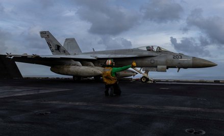 Amerykanie bombardują Iran, a jednocześnie Donald Trump przedstawia plan pokojowy