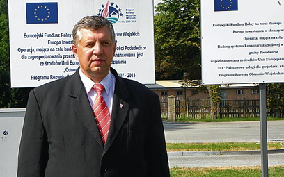 Wójt Krzysztof Chilczuk jest dumny z unijnych inwestycji