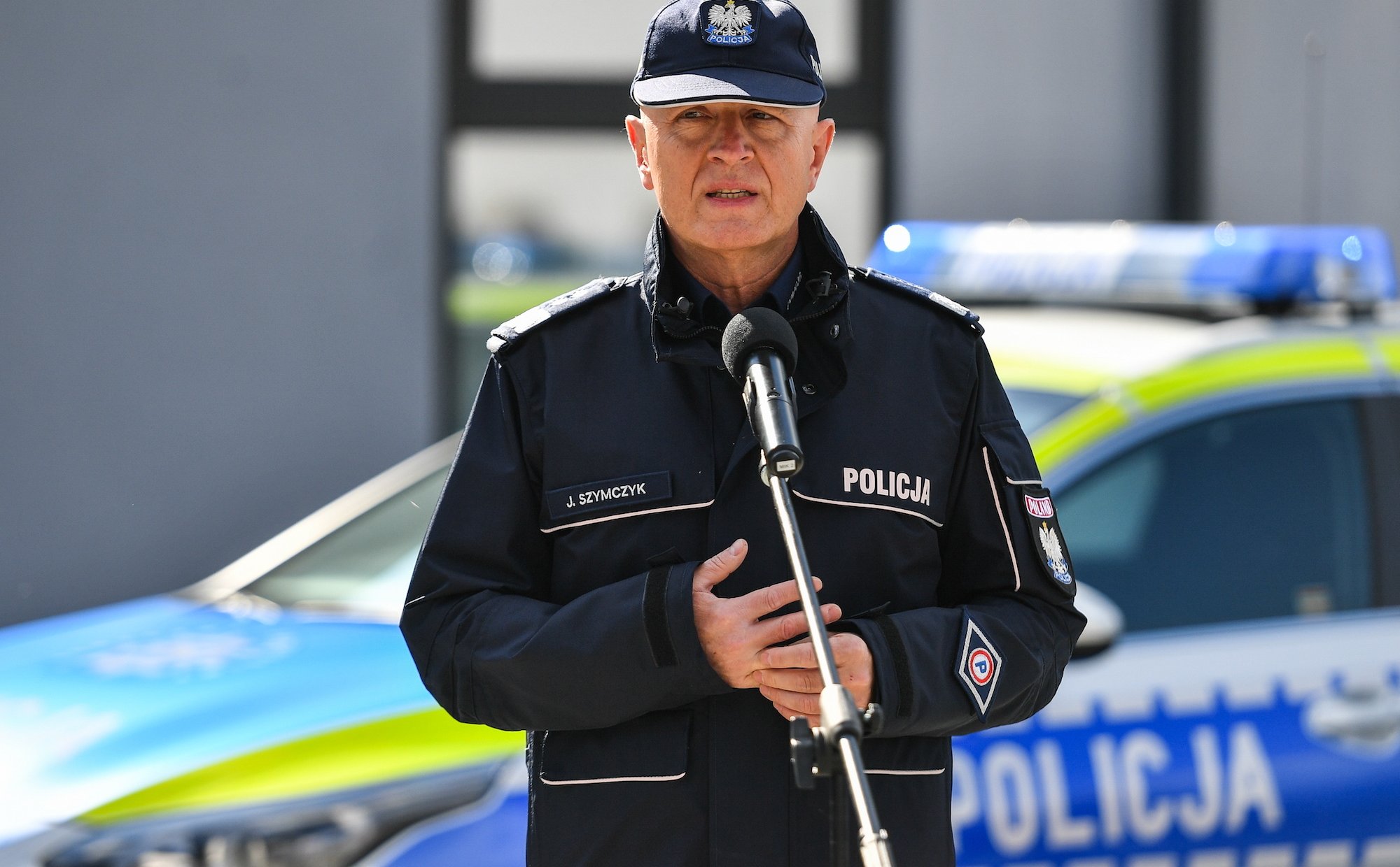 Ostrzegawczy e-mail tuż przed eksplozją granatnika. Czy wybuch w gabinecie szefa policji był zamachem?