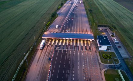 Zniesienie opłat na odcinkach A2 i A4 zarządzanych przez GDDKiA to strata ok. 200 mln zł rocznie. Z 