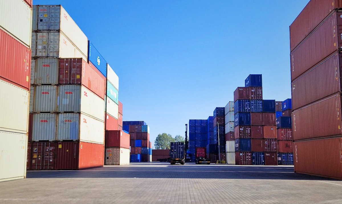 Balticon otworzył wart 30 mln zł terminal kontenerowy - rp.pl