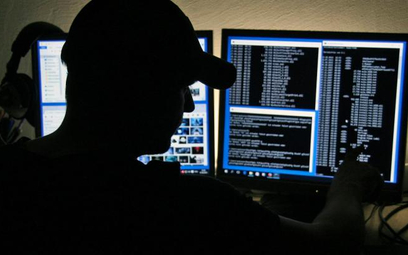 Specjaliści twierdzą KNF nie aktualizowała swojego oprogramowania, dlatego hakerzy mogą łatwo włamać
