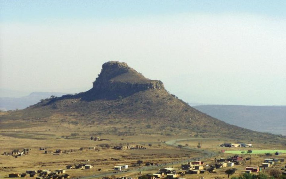 Wzgórze Isandlwana, u podnóża którego doszło do bitwy w styczniu 1879 r.