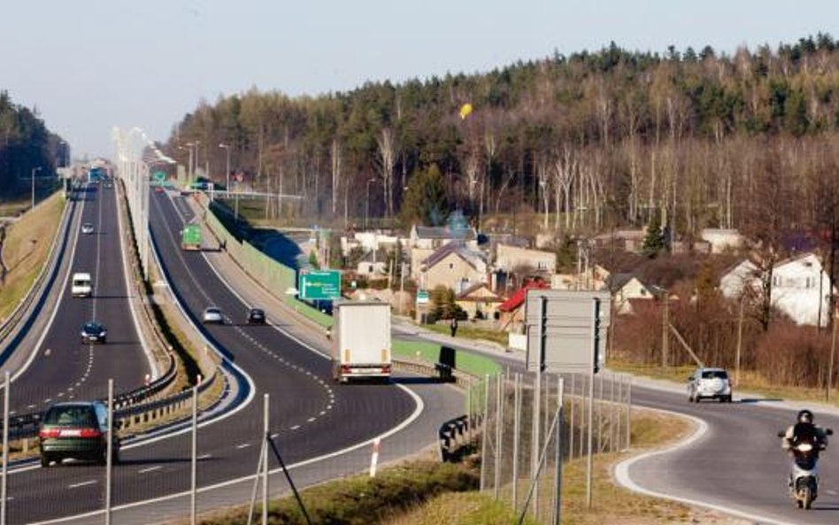 W tym roku dzięki rządowym dotacjom poprawi się jakość dróg w pięciu powiatach i 11 gminach.