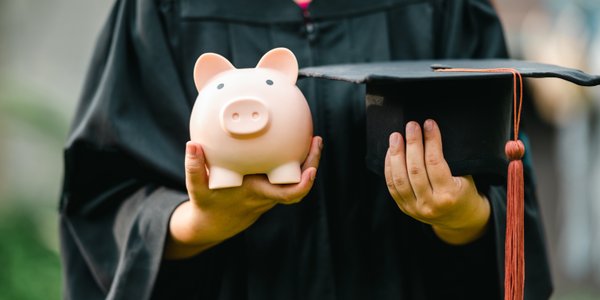 Stypendia mają wspierać edukację wszystkich uzdolnionych uczniów