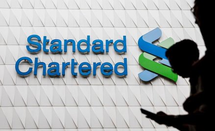 Financial Times: StanChart płaci 1,1 mld USD