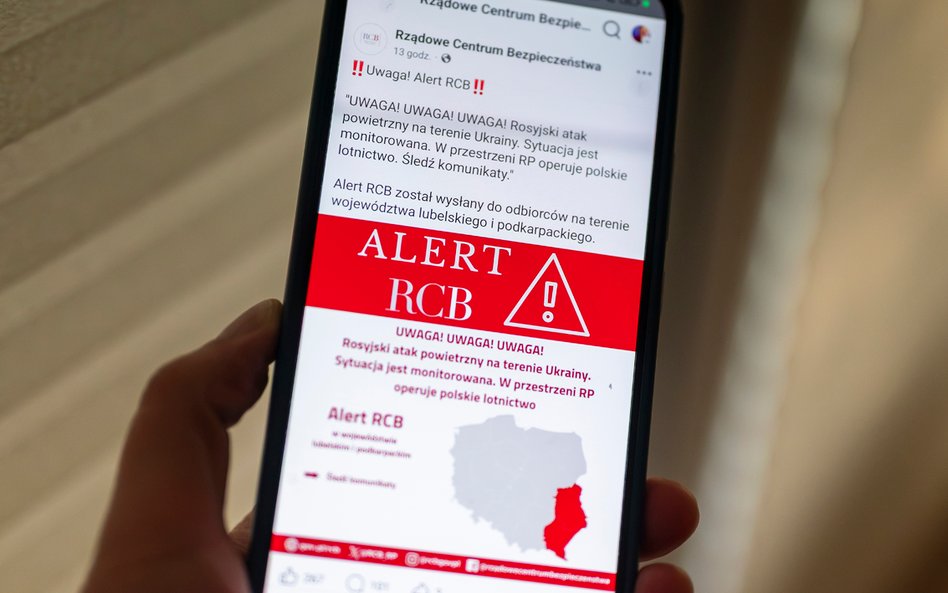 MSWiA pracuje nad nowymi rozwiązaniami dotyczącymi systemu ostrzegania ludności przed zagrożeniami z