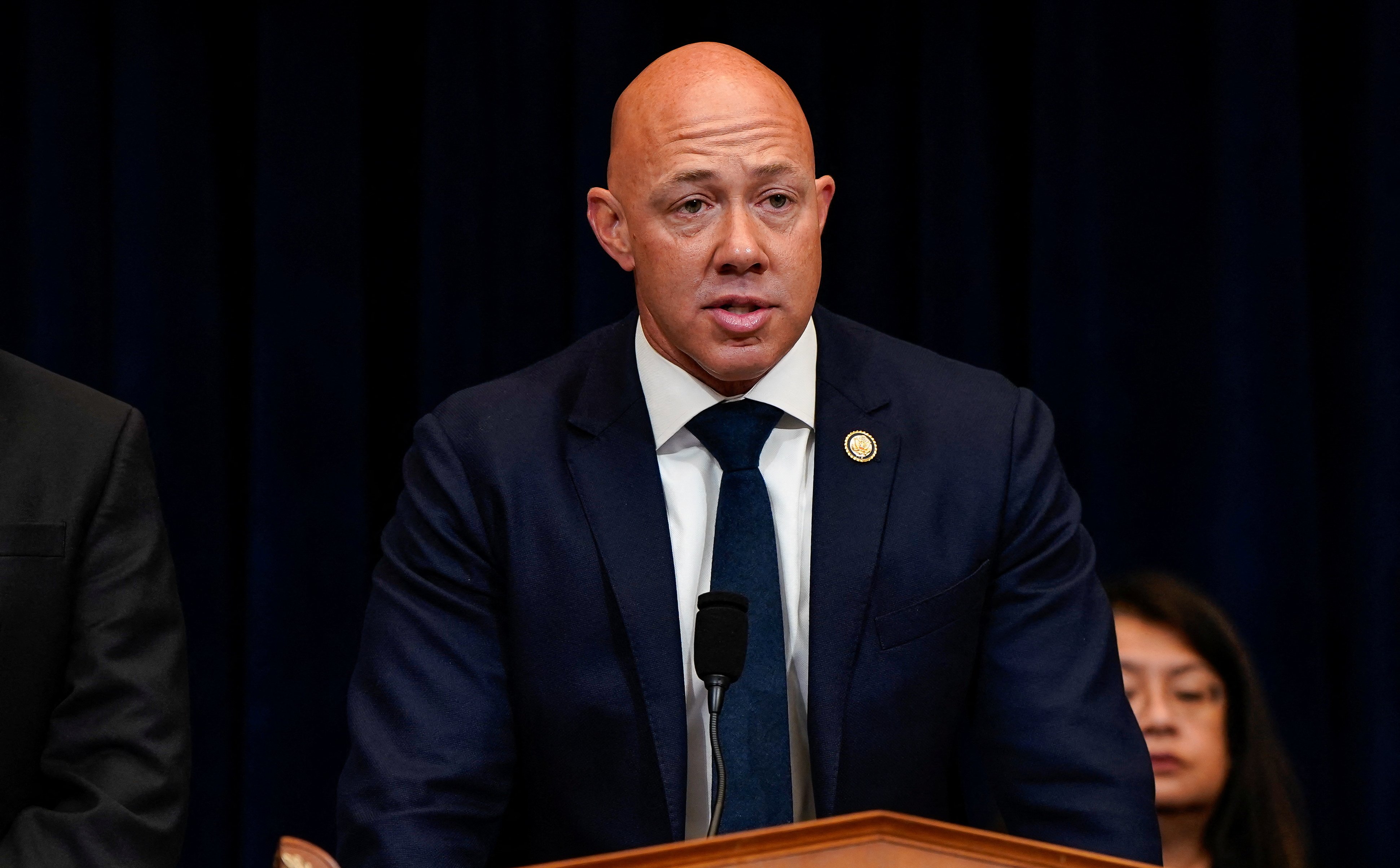 Orbán, Sakiewicz i Rachoń. Na czyje media powołują się Amerykanie, atakując Tuska