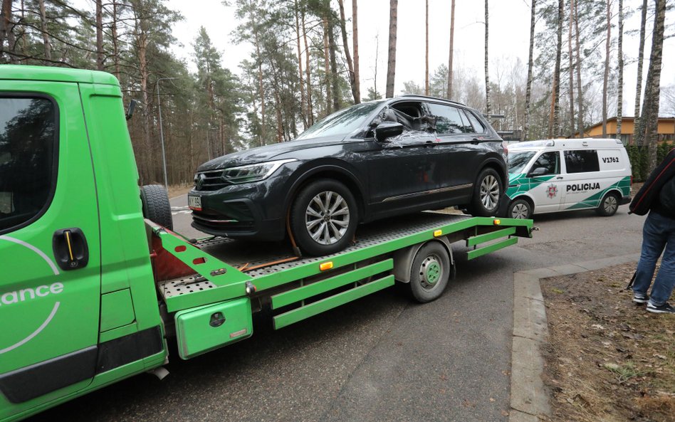 Samochód zaatakowanego na Litwie Leonida Wołkowa