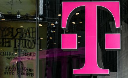 Kolejny kwartał rośnie liczba użytkowników T-Mobile Polska