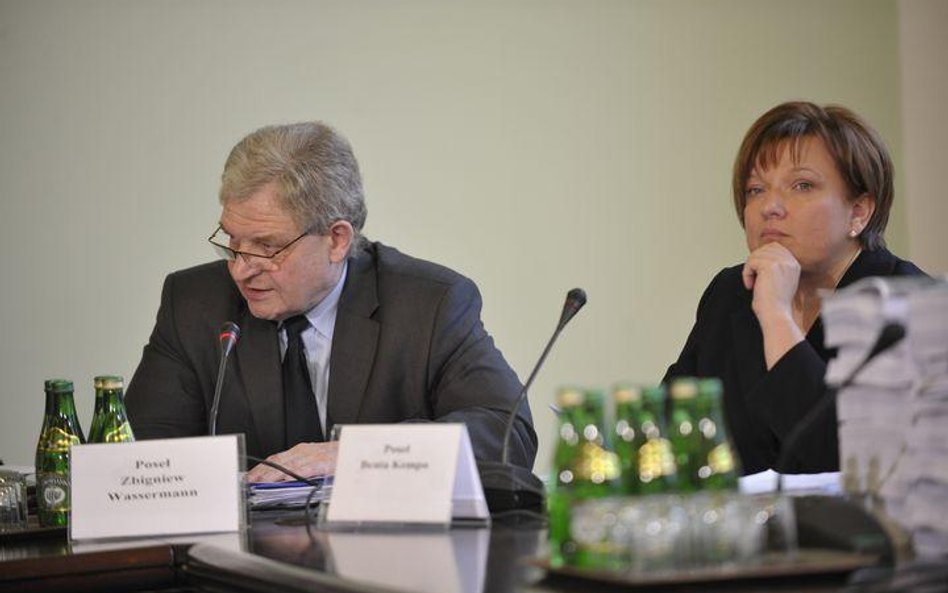 Posłowie PiS Zbigniew Wassermann i Beata Kempa