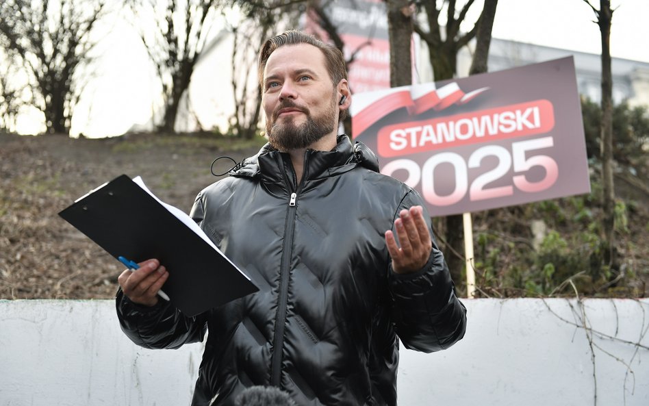 Wybory Prezydenta RP 2025 - kampania. Dziennikarz, kandydat w zbliżających się wyborach na prezydent