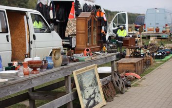 Giełdy staroci w Warszawie i okolicach. Gdzie warto się wybrać w weekend? / zdjęcie ilustracyjne